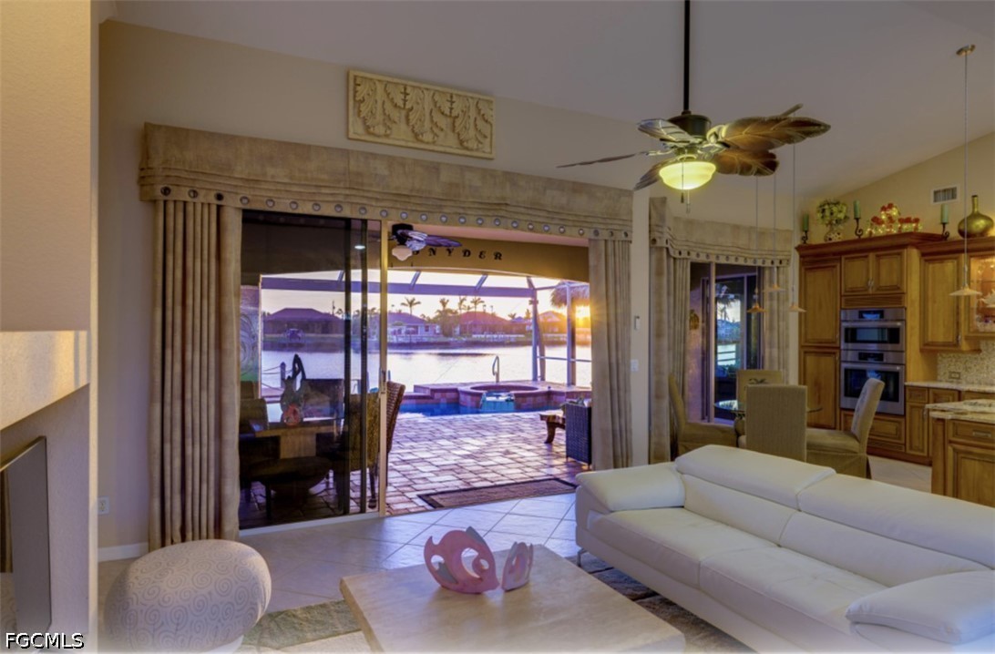 422 33rd, Cape Coral, FL 33991