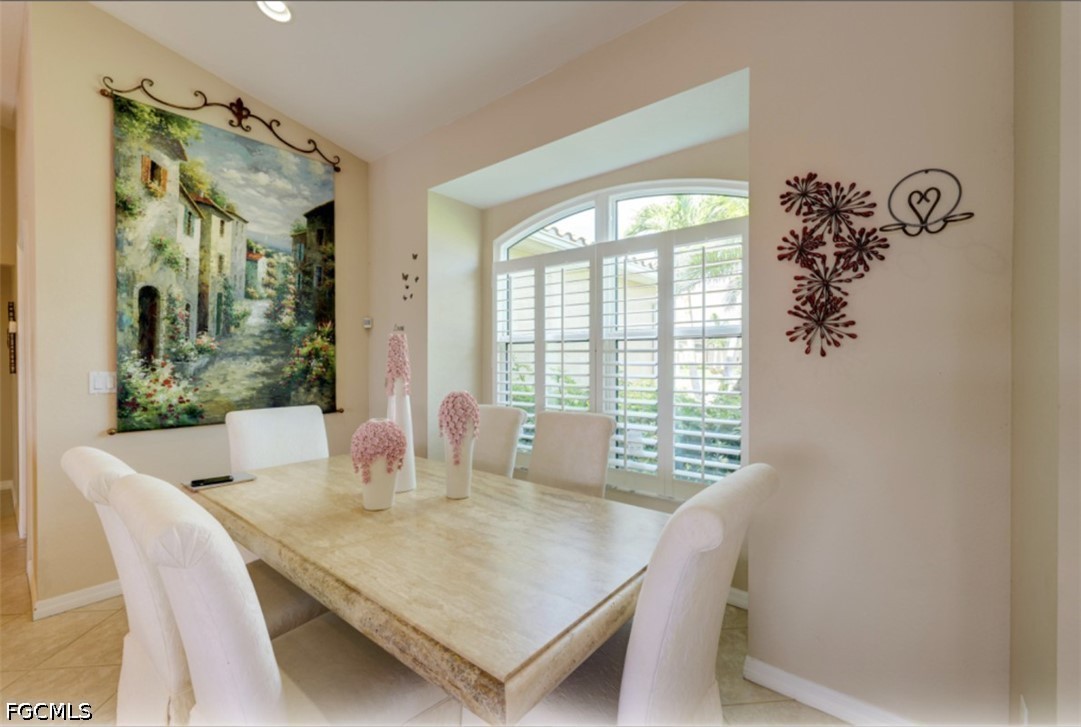422 33rd, Cape Coral, FL 33991