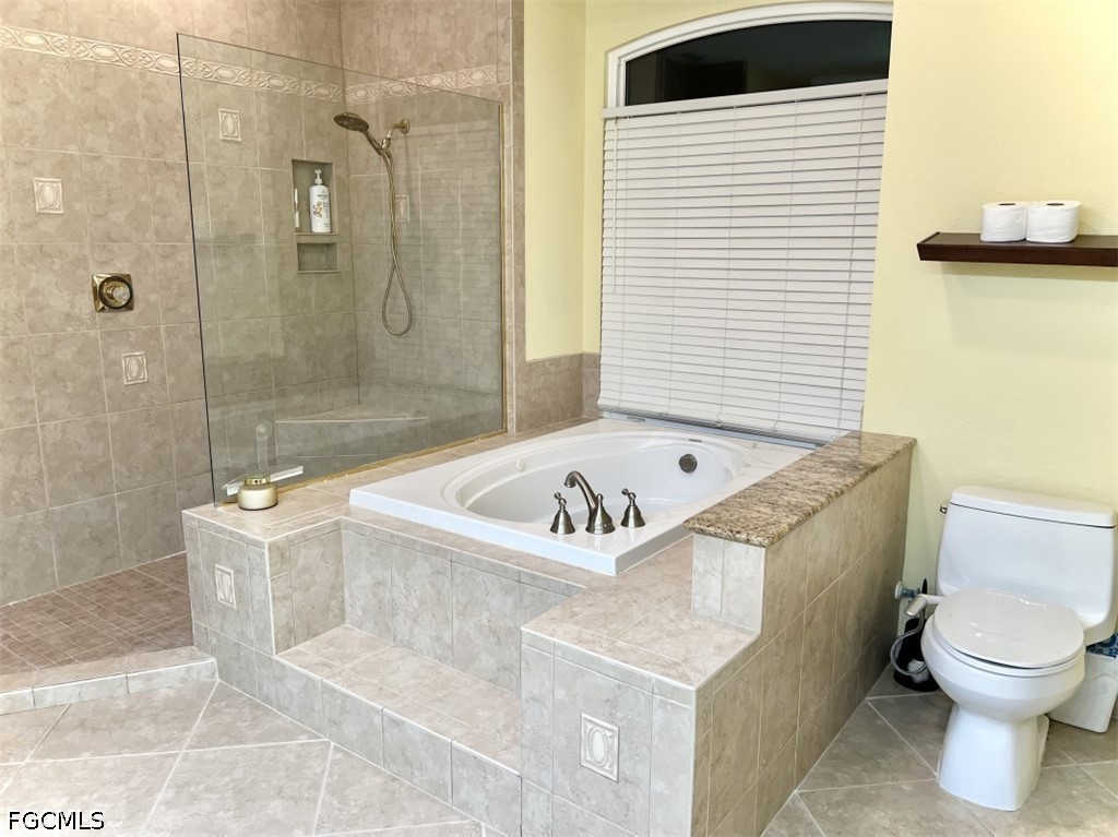 422 33rd, Cape Coral, FL 33991