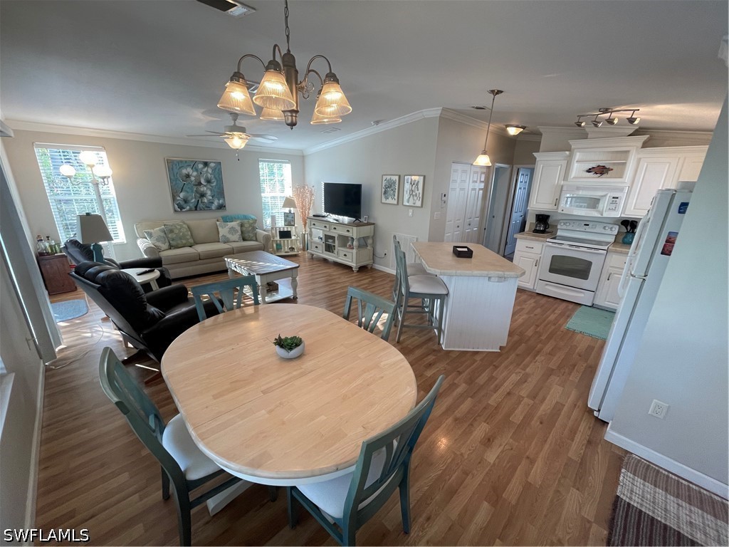 DiningArea