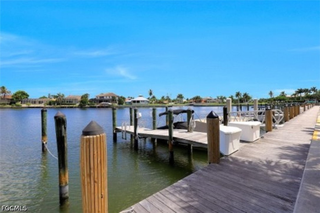 Dock