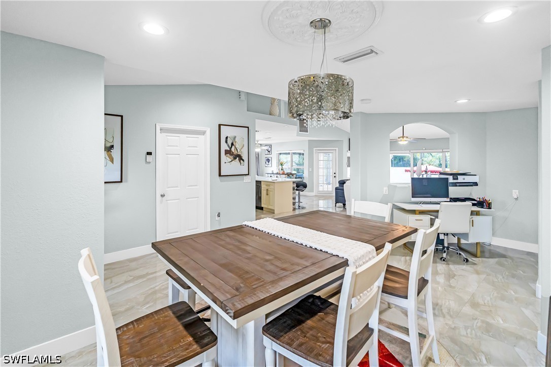 DiningArea