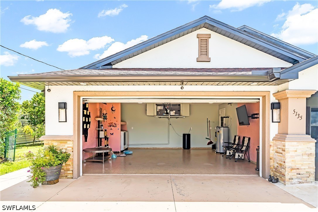 Garage