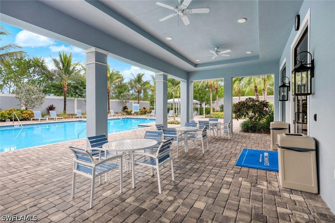 2542 Seychelles Unit 702, Naples, FL 34112