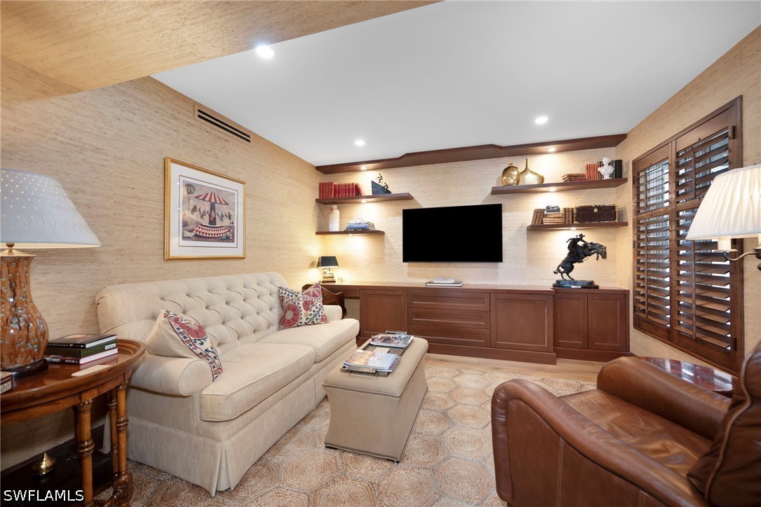 110 Wilderness Unit 129, Naples, FL 34105