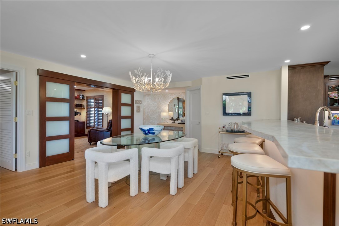 DiningArea