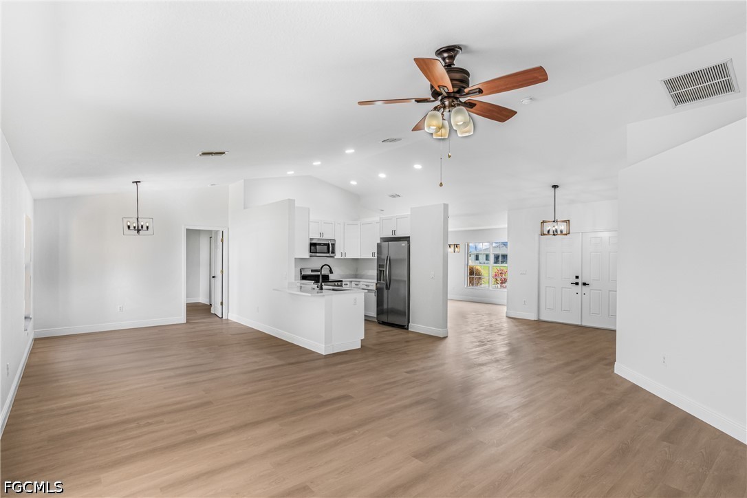 323 10th, Cape Coral, FL 33993