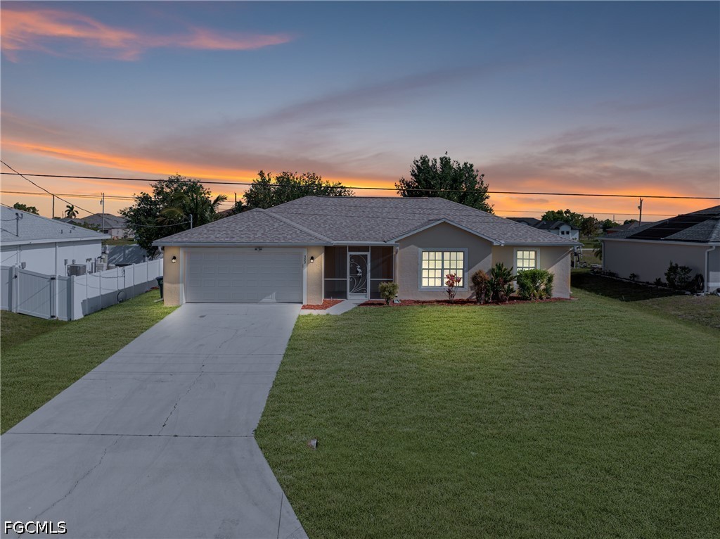 323 10th, Cape Coral, FL 33993