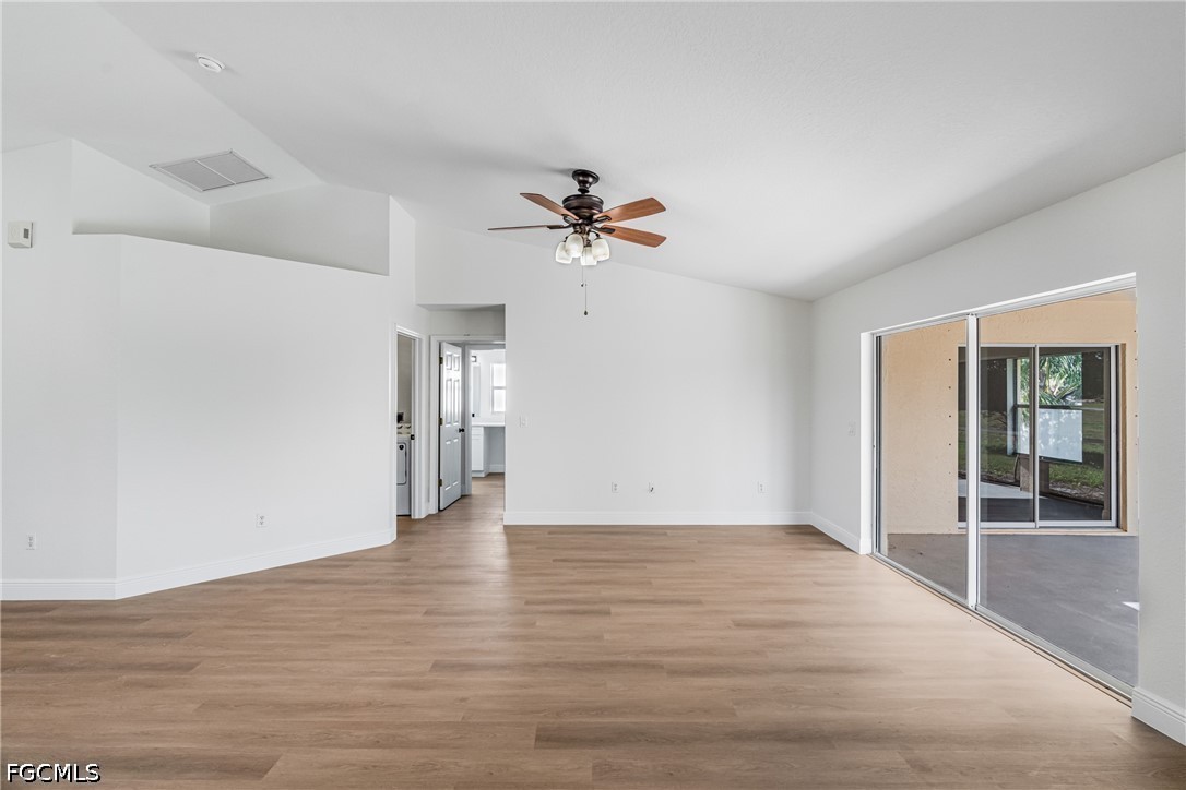 323 10th, Cape Coral, FL 33993