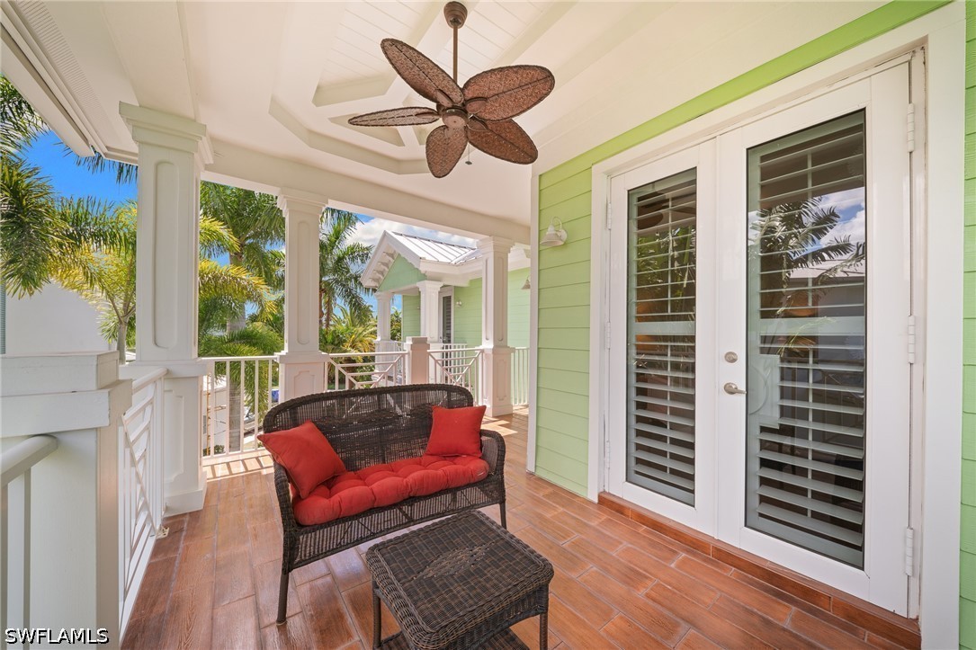 529 Fairway, Naples, FL 34103
