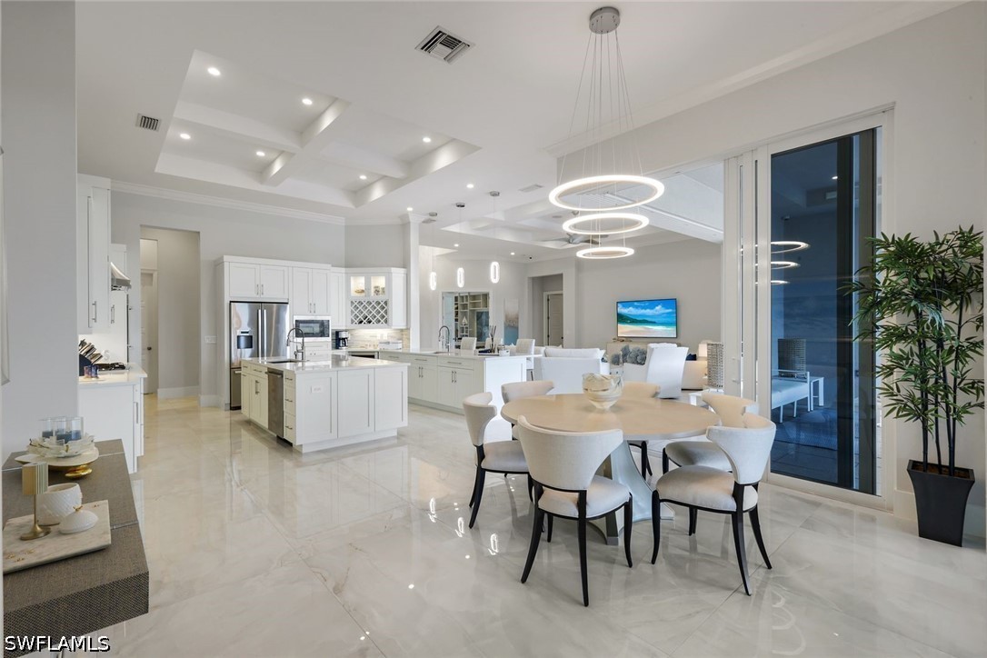 DiningArea