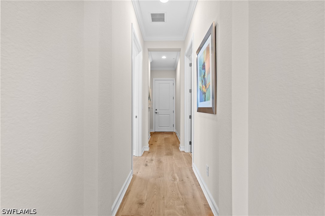 2439 Breakwater Unit 9102, Naples, FL 34112