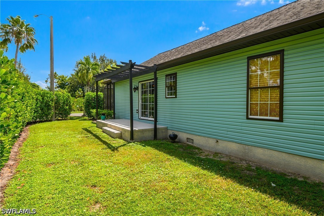 538 Leawood, Naples, FL 34104