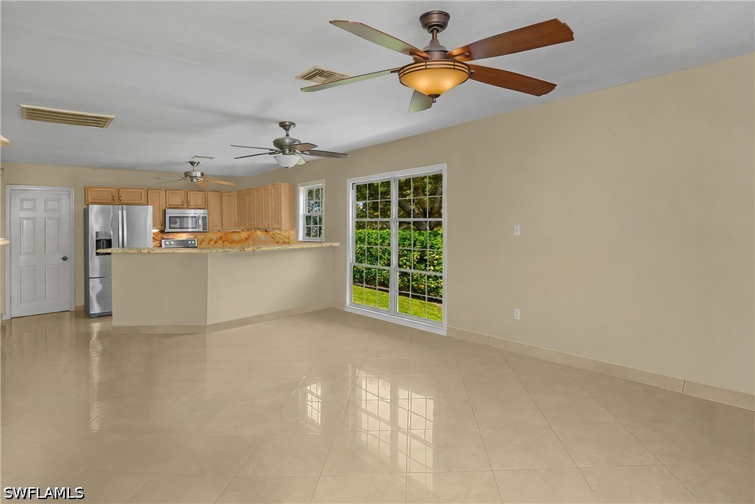538 Leawood, Naples, FL 34104
