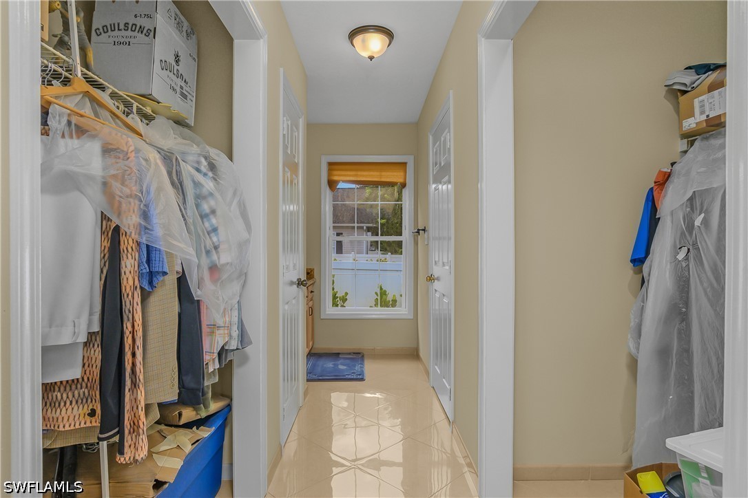 538 Leawood, Naples, FL 34104