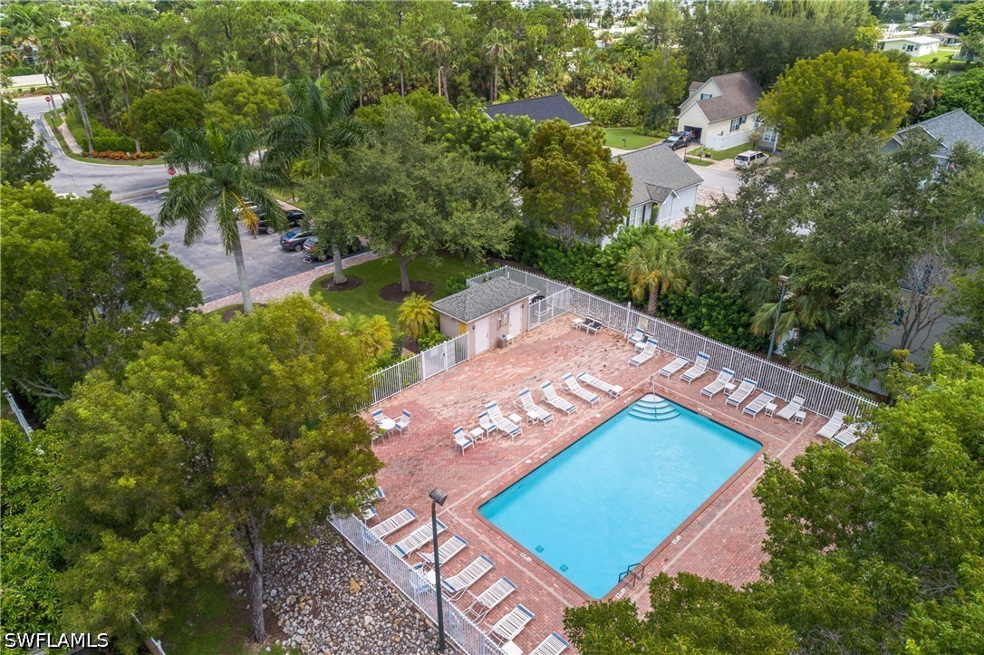 538 Leawood, Naples, FL 34104