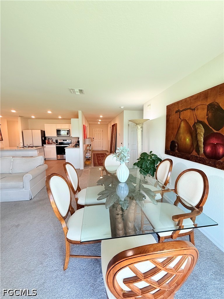 DiningArea