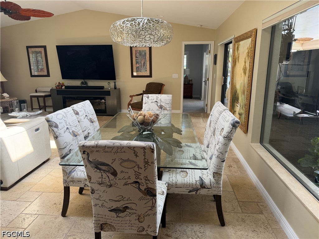 DiningArea