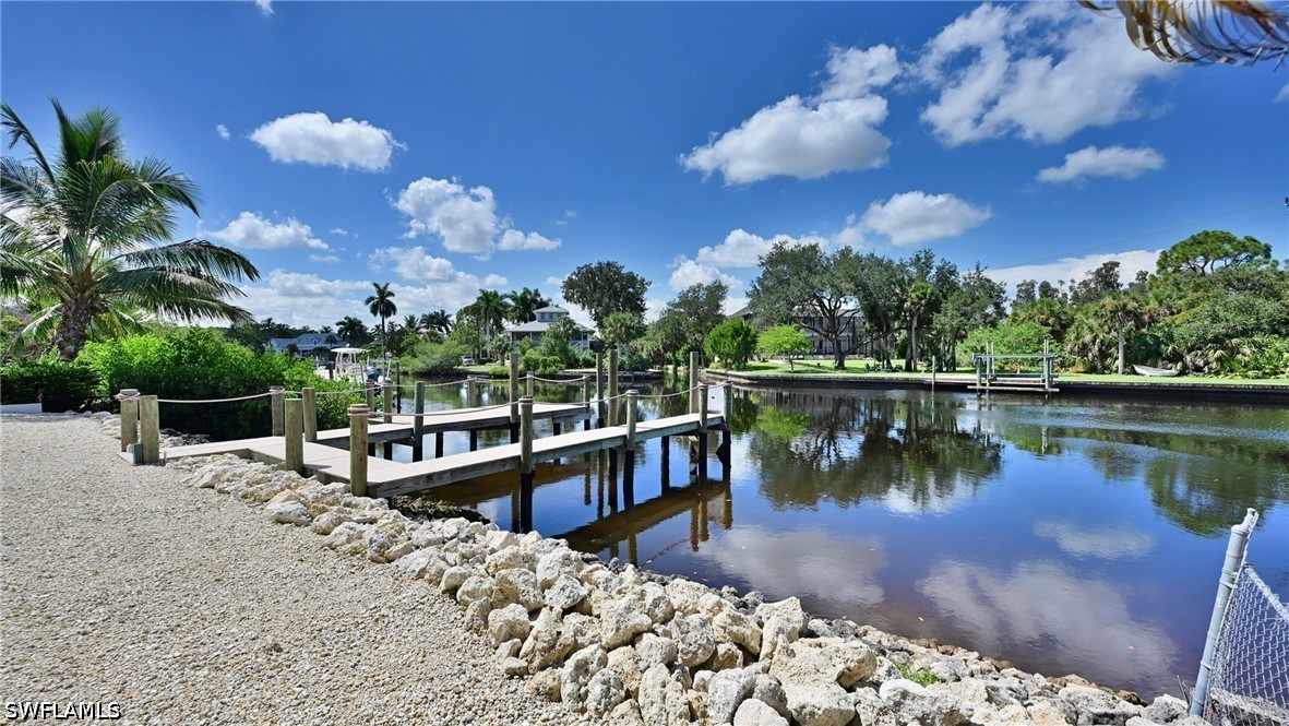 Dock