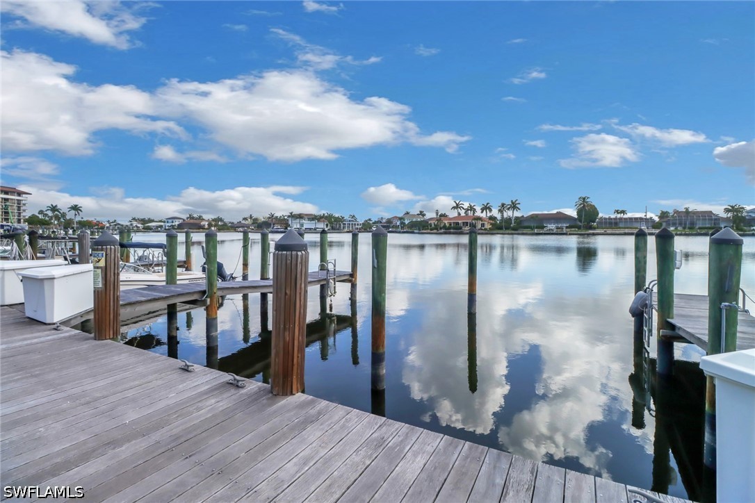 Dock