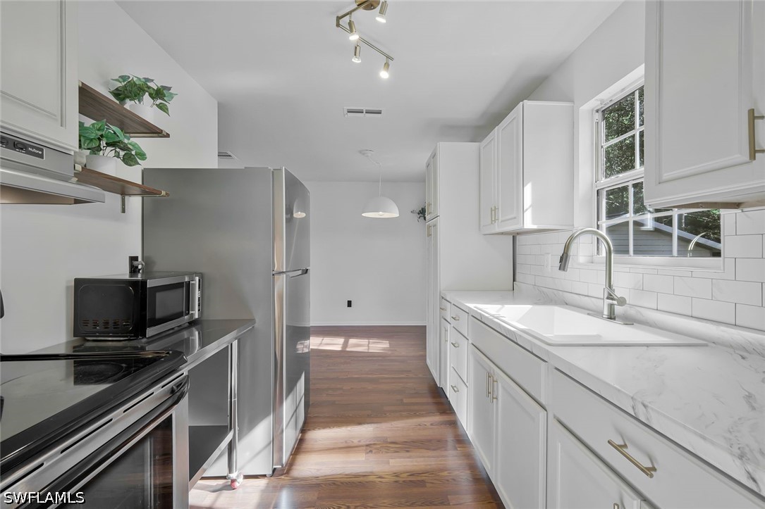 28431 Windsor, Bonita Springs, FL 34134