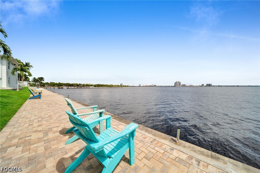 Dock