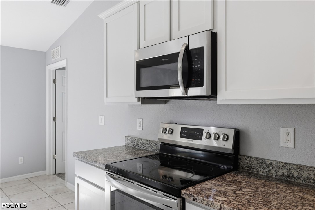 1736 1st, Cape Coral, FL 33909