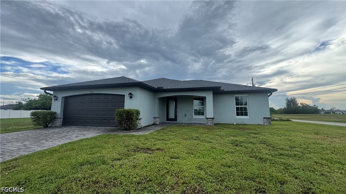 1736 1st, Cape Coral, FL 33909