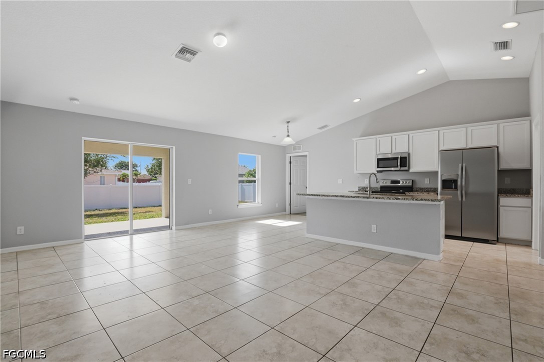 1736 1st, Cape Coral, FL 33909