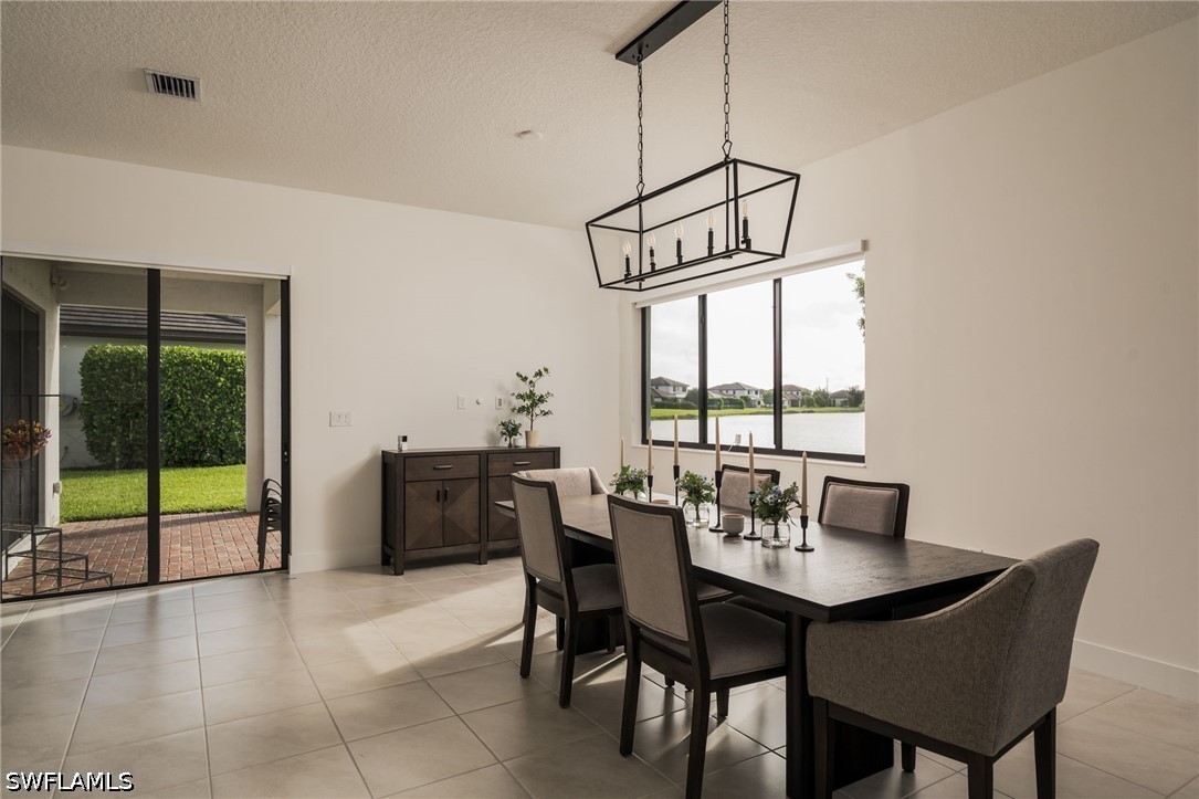 DiningArea