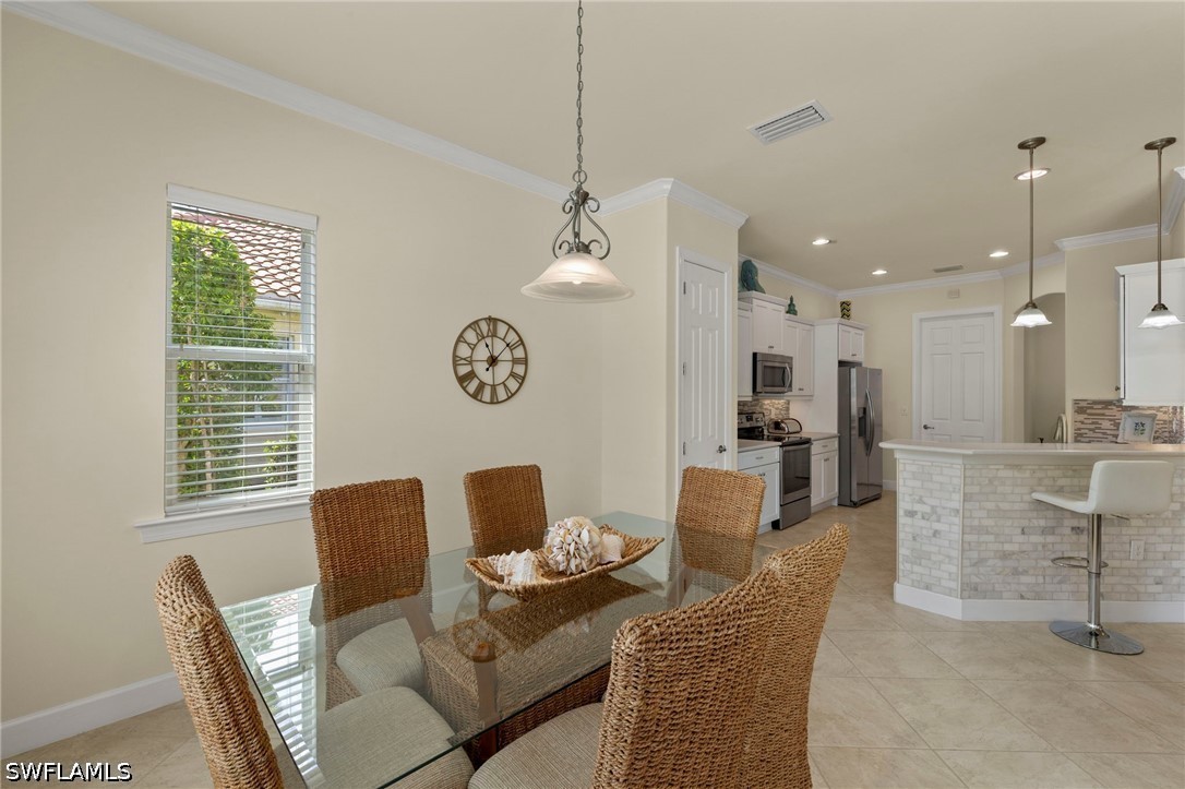 DiningArea