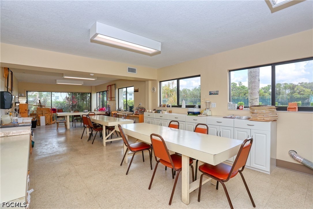 DiningArea