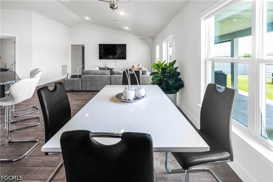 DiningArea