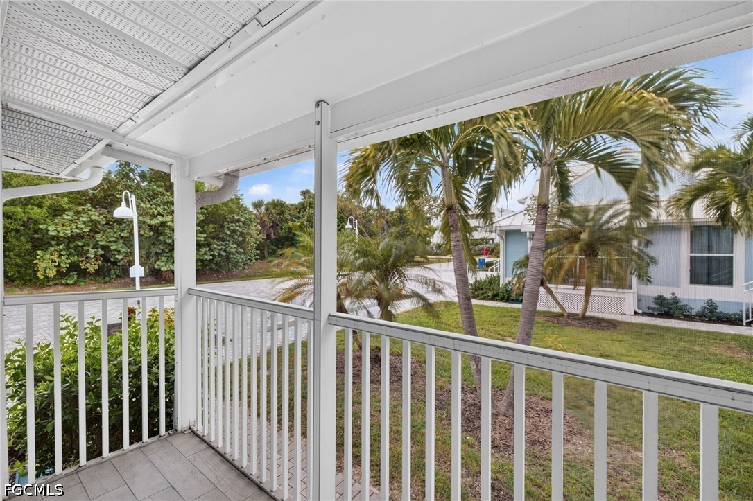 2840 Gulf Unit 4, Sanibel, FL 33957