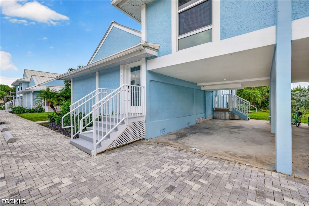 2840 Gulf Unit 4, Sanibel, FL 33957