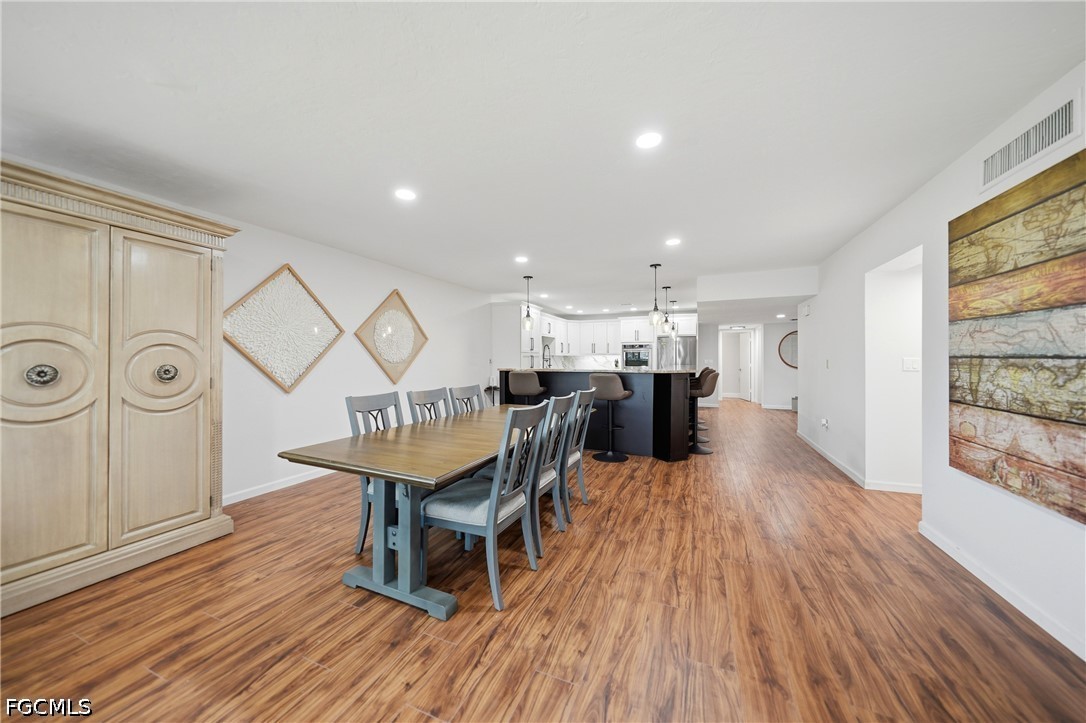 DiningArea
