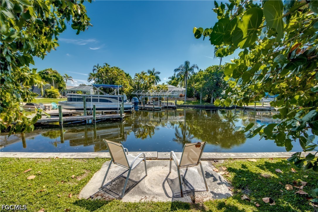 Dock