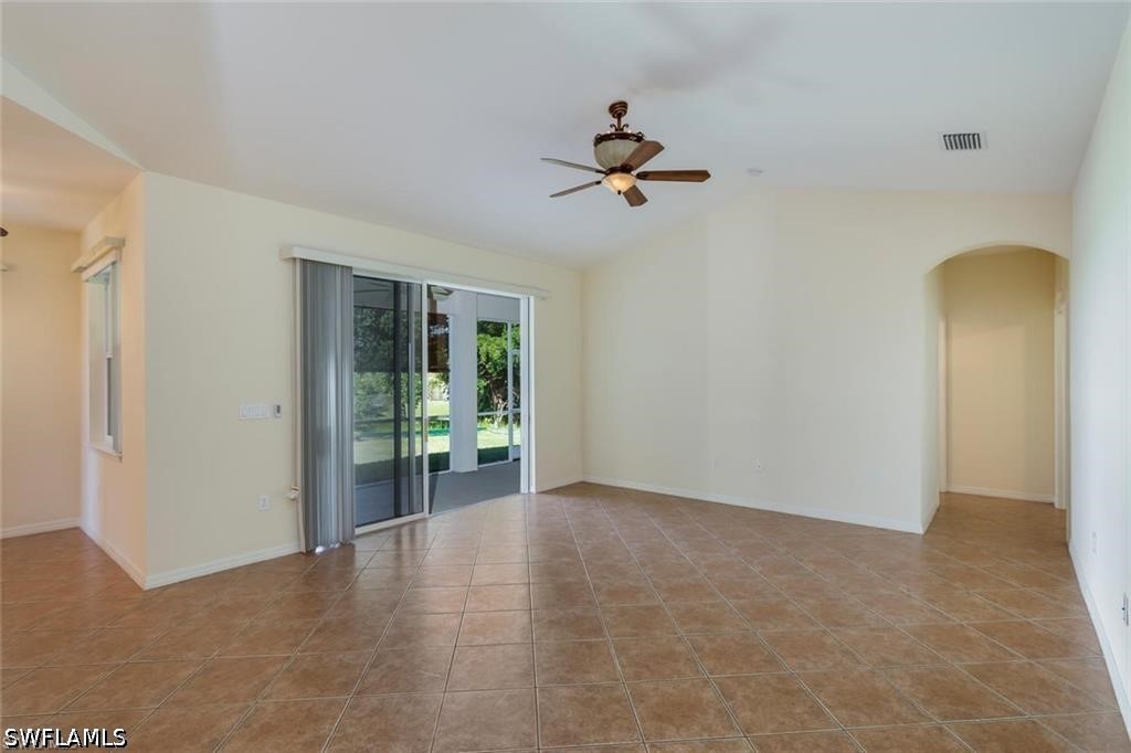 10601 Sir Michaels Place, Bonita Springs, FL 34135