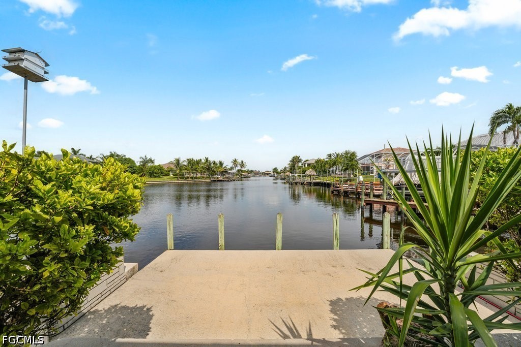 Dock