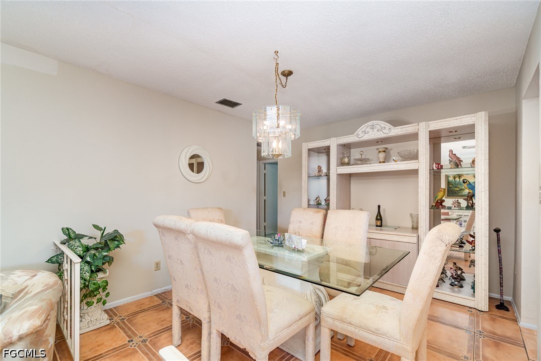 DiningArea