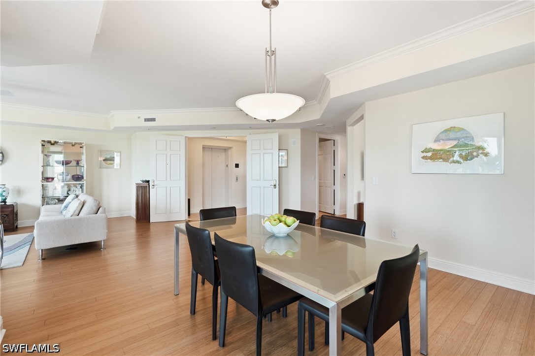 DiningArea