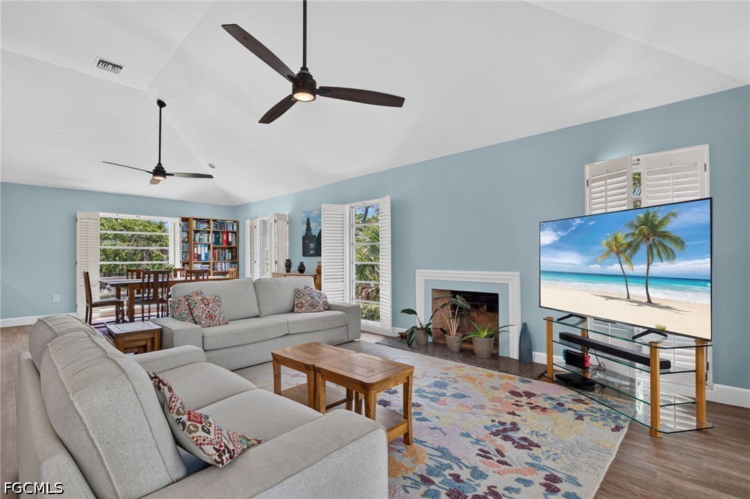 FamilyRoom