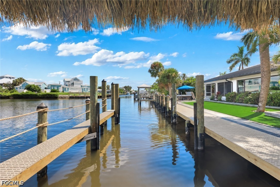 Dock