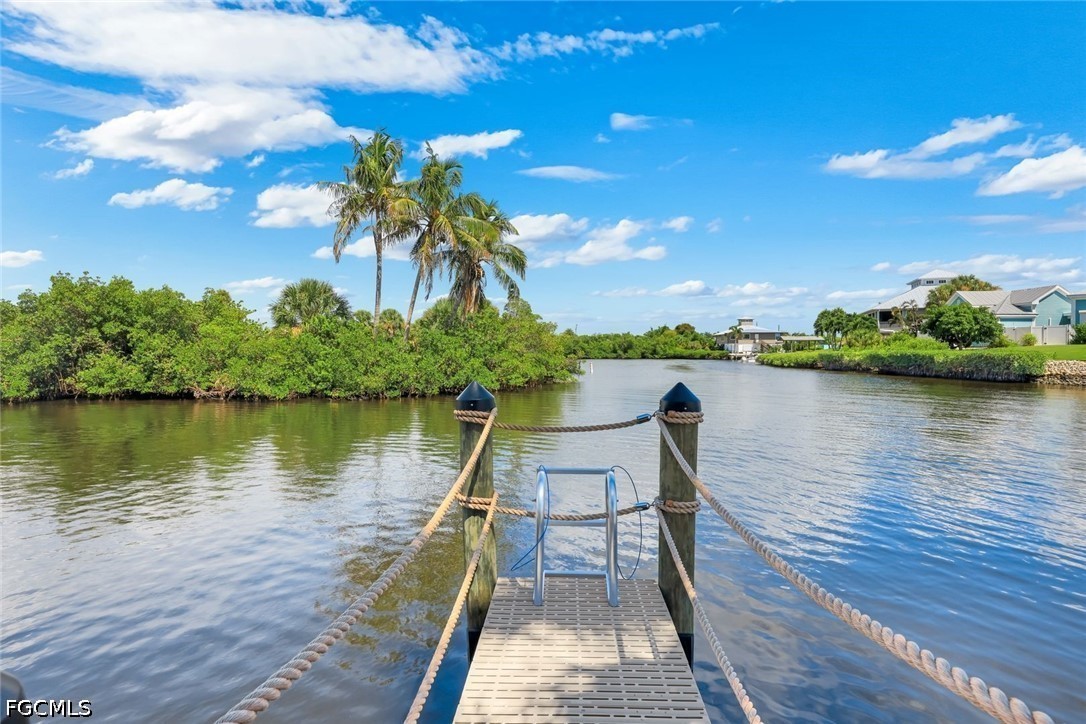 Dock