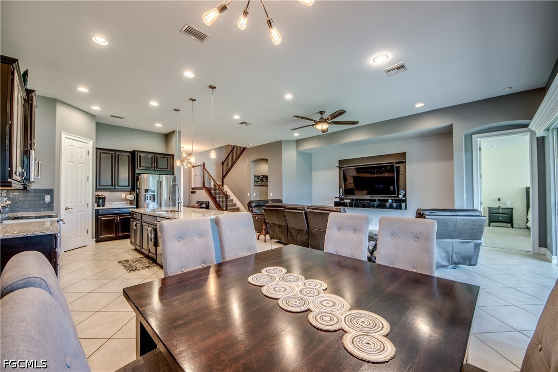 DiningArea