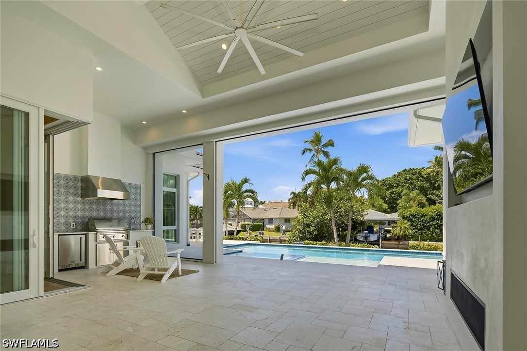2150 Tarpon, Naples, FL 34102