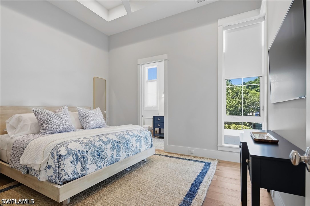 2150 Tarpon, Naples, FL 34102