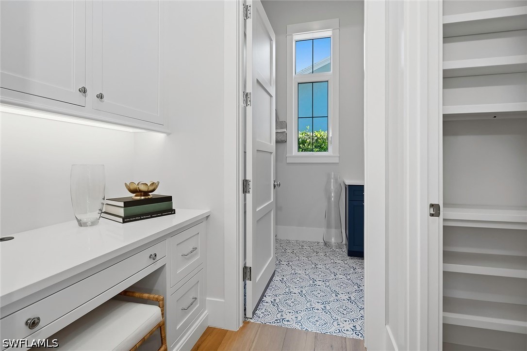 2150 Tarpon, Naples, FL 34102