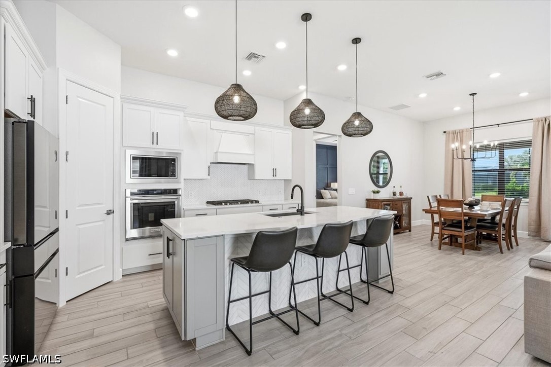 9831 Everglades, Naples, FL 34120