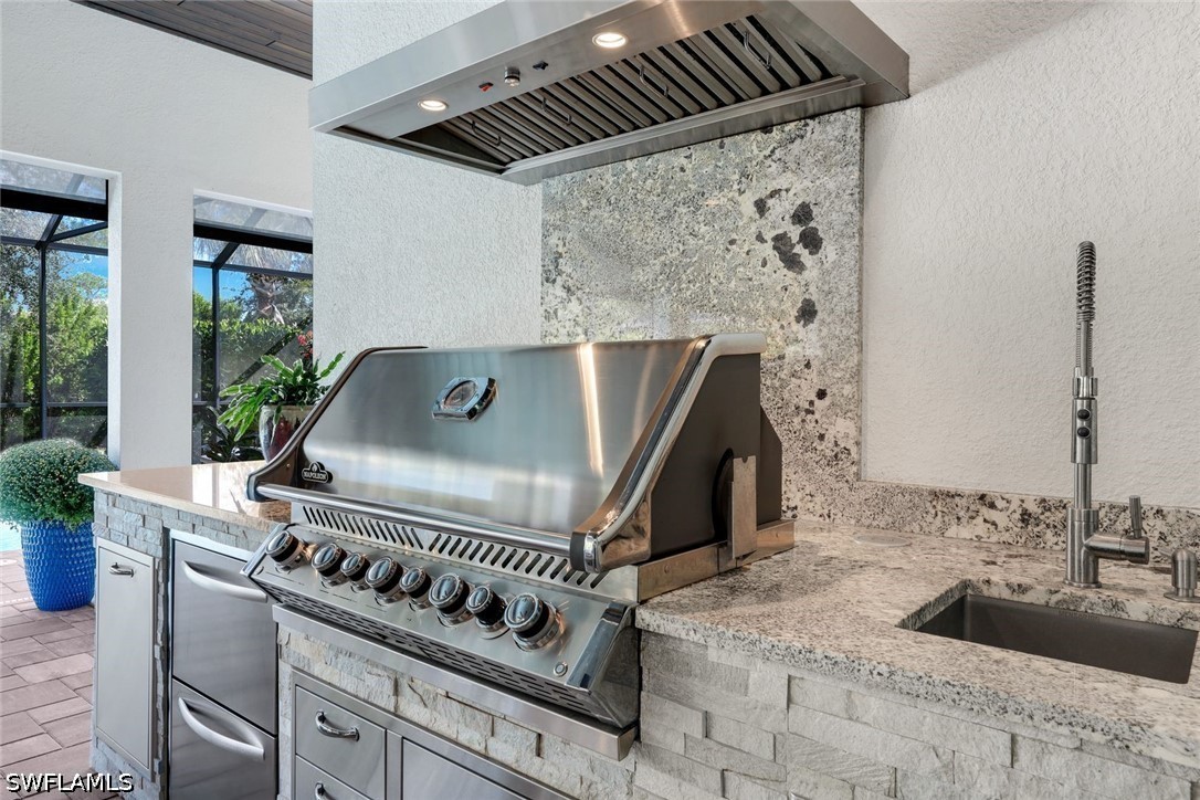 9583 Curlew, Naples, FL 34120